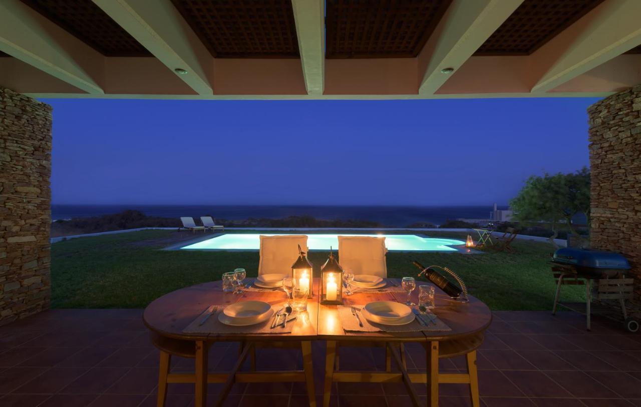 Cristelia Seafront & Pool Villa Lakhania Eksteriør bilde