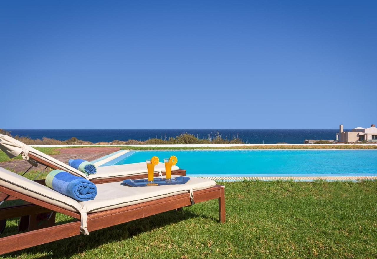 Cristelia Seafront & Pool Villa Lakhania Eksteriør bilde